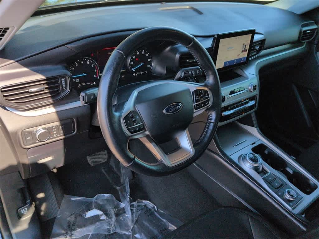 Thumbnail: 2021 Ford Explorer - 10