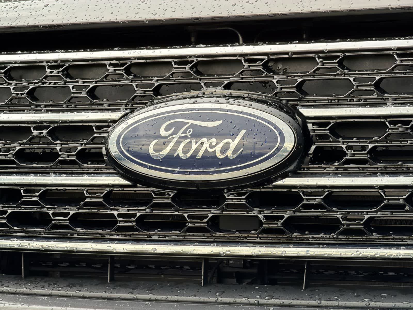 Thumbnail: 2020 Ford Explorer - 12