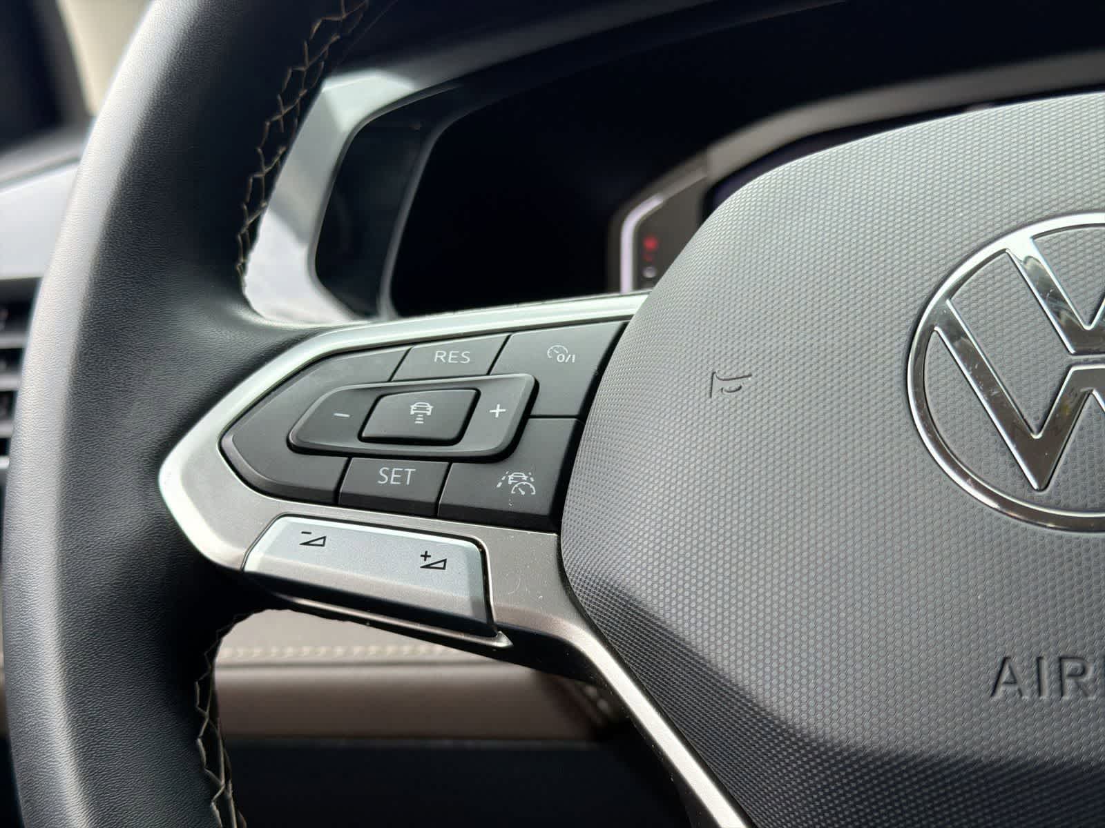 Thumbnail: 2023 Volkswagen Taos - 25