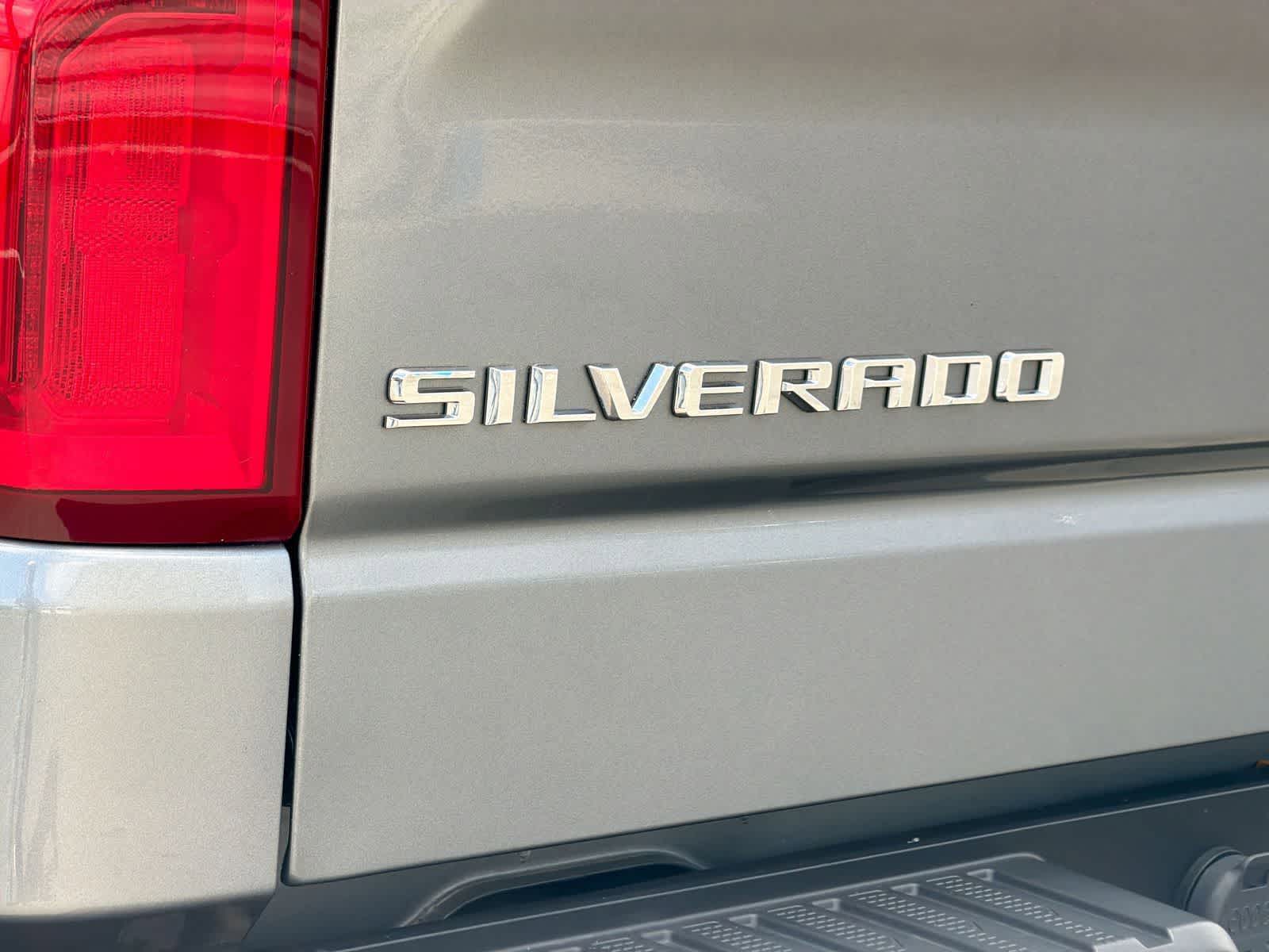 Thumbnail: 2022 Chevrolet Silverado 1500 - 13