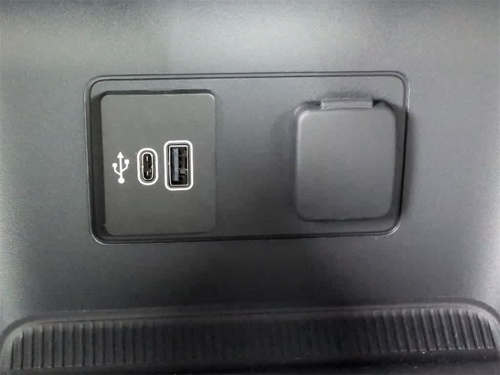 Thumbnail: 2026 Ford Explorer - 32