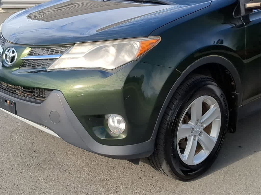 Thumbnail: 2013 Toyota RAV4 - 11
