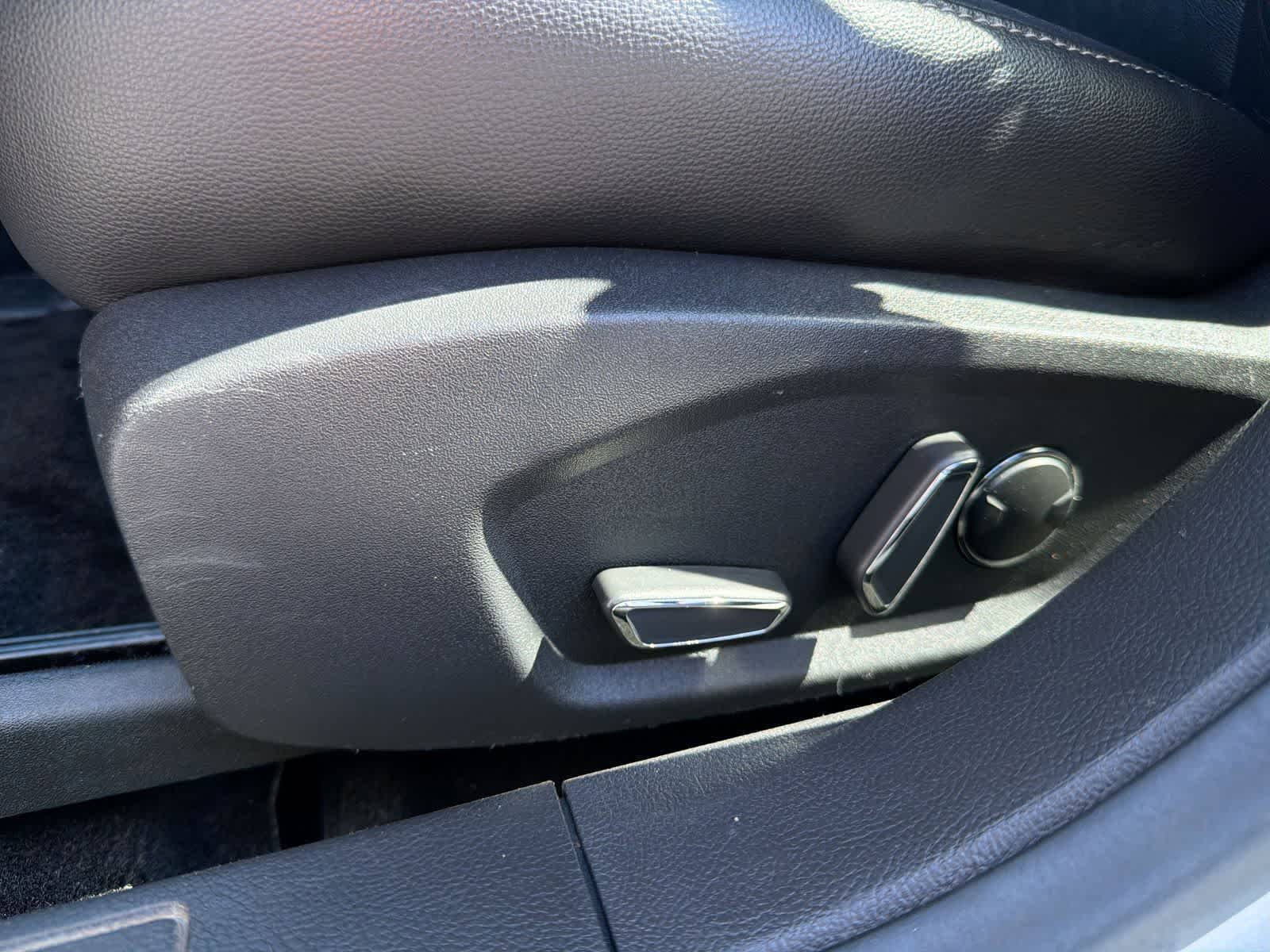 Thumbnail: 2016 Ford Fusion - 18