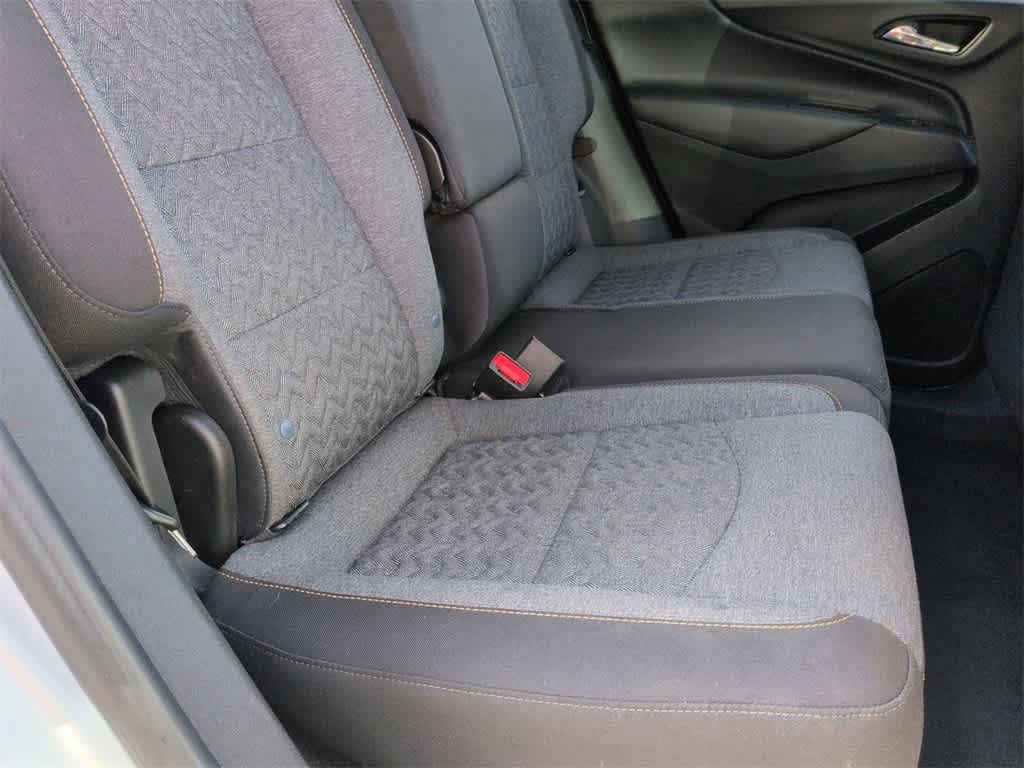 Thumbnail: 2022 Chevrolet Equinox - 22