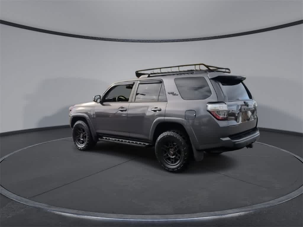 Thumbnail: 2017 Toyota 4Runner - 6