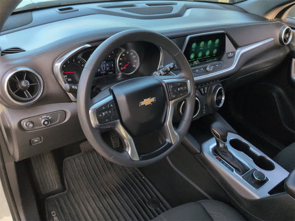 Thumbnail: 2022 Chevrolet Blazer - 10