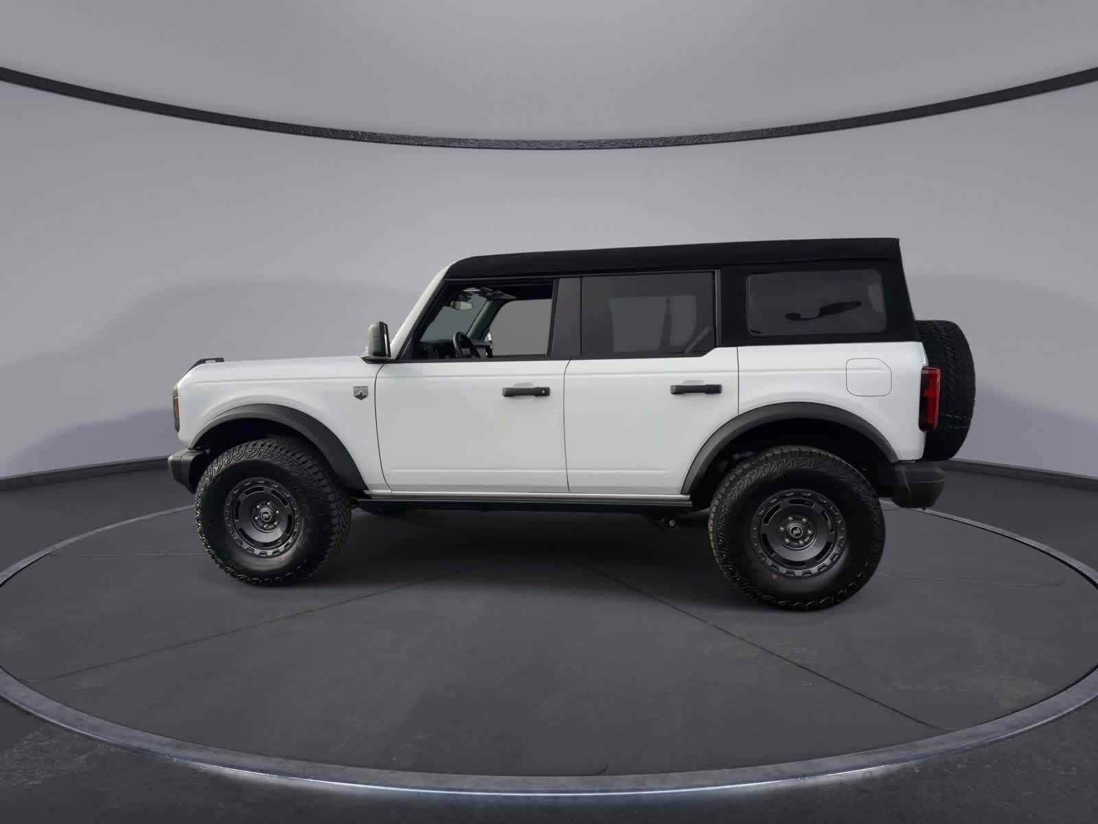 Thumbnail: 2025 Ford Bronco - 5