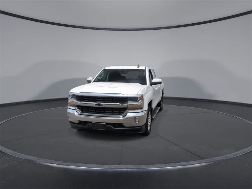 Thumbnail: 2017 Chevrolet Silverado 1500 - 3