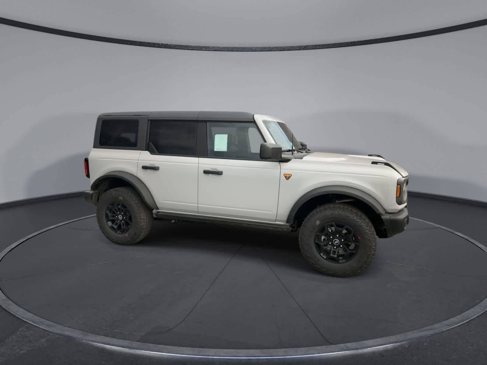 Thumbnail: 2026 Ford Bronco - 9