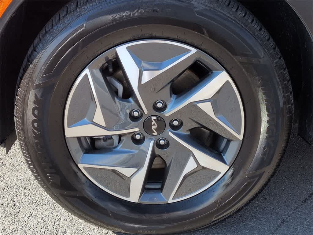 Thumbnail: 2022 Kia Sorento - 14