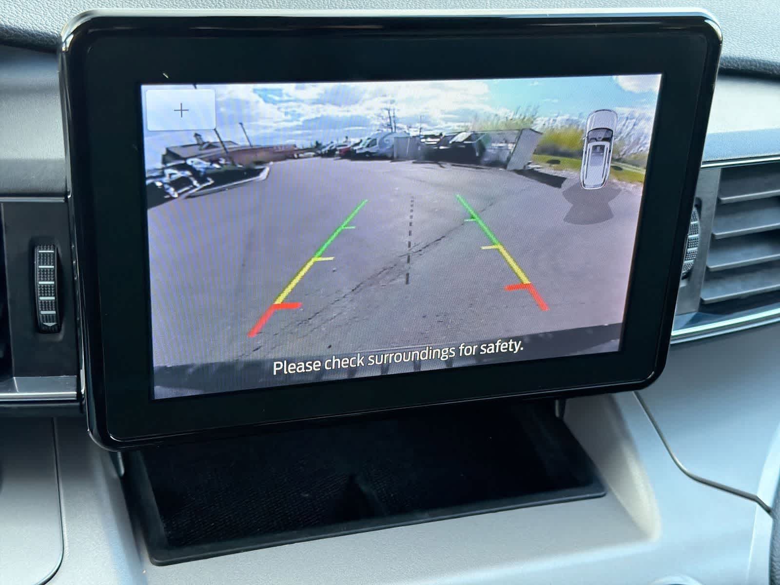 Thumbnail: 2023 Ford Explorer - 29