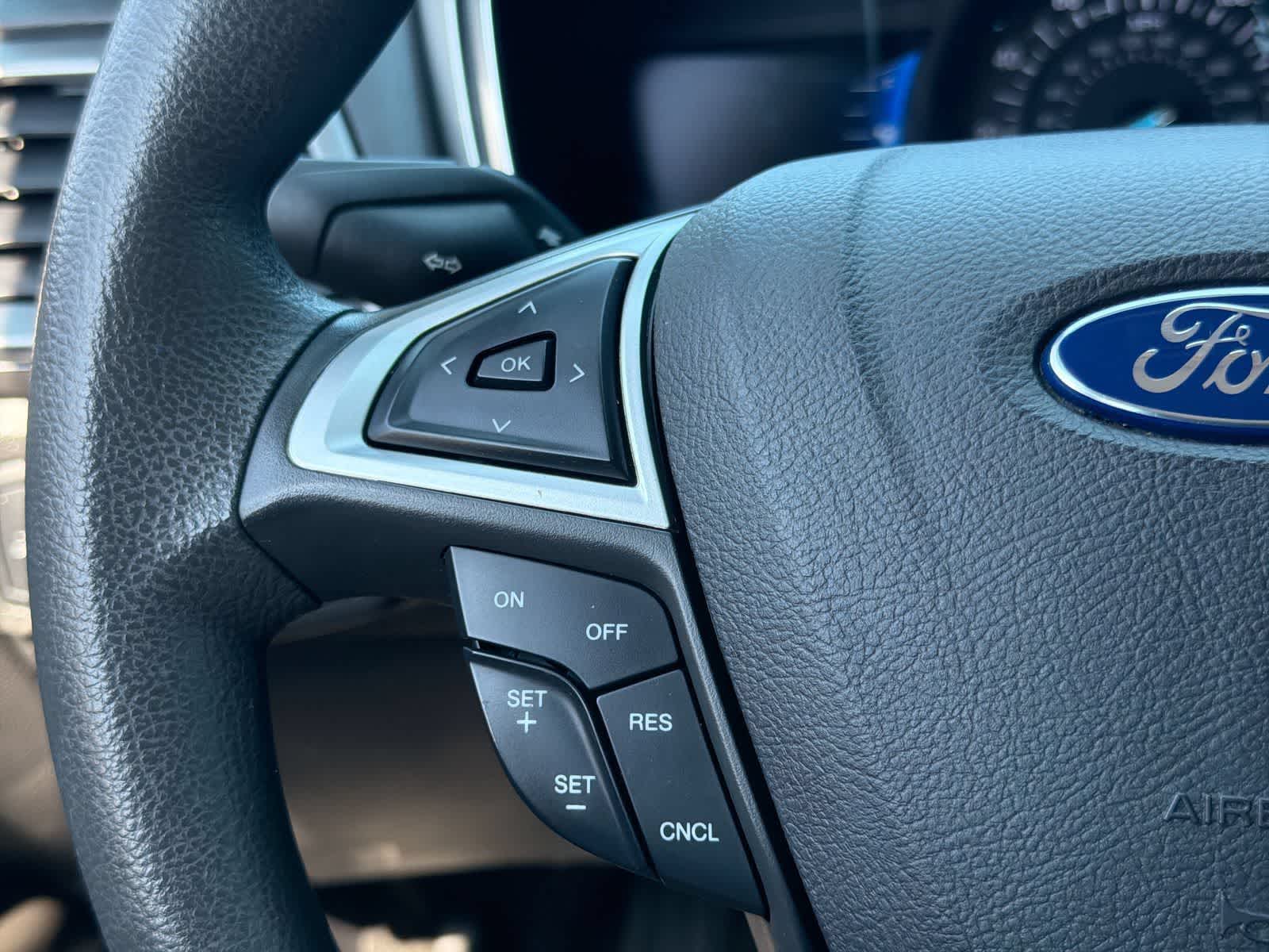 Thumbnail: 2016 Ford Fusion - 23