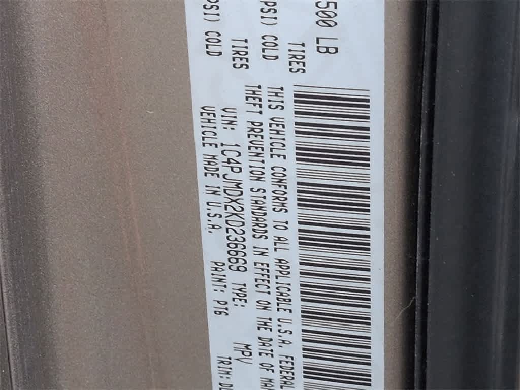 Thumbnail: 2019 Jeep Cherokee - 35