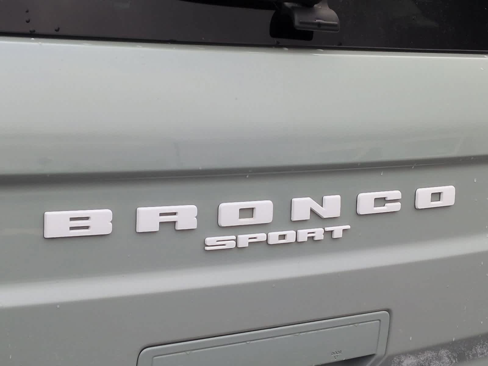 Thumbnail: 2022 Ford Bronco Sport - 13
