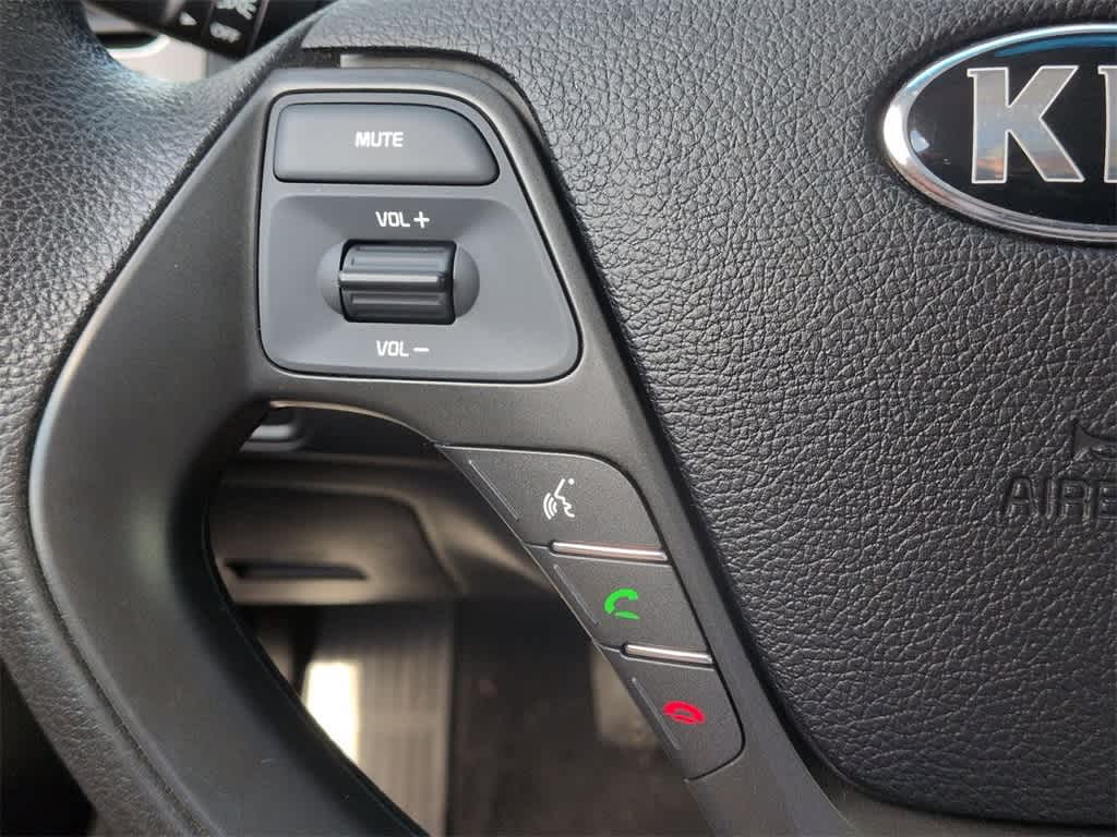Thumbnail: 2017 Kia Forte - 24