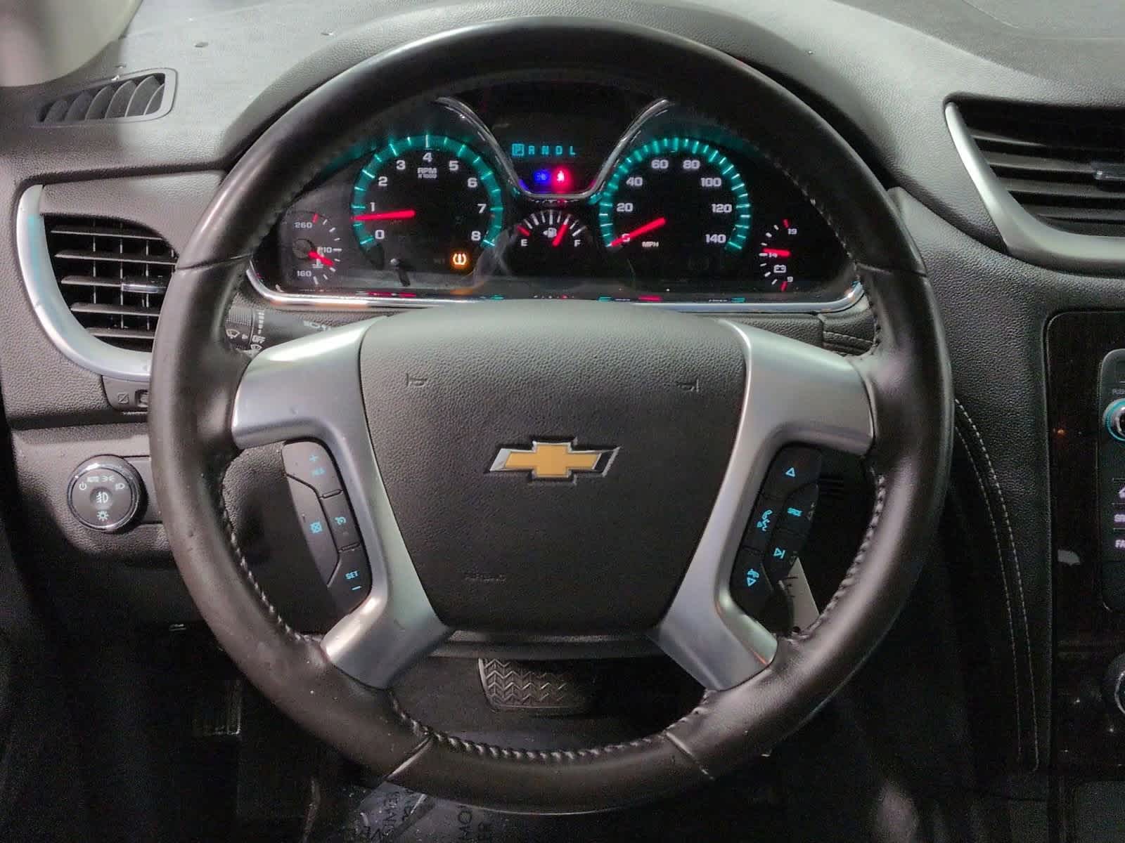Thumbnail: 2017 Chevrolet Traverse - 15