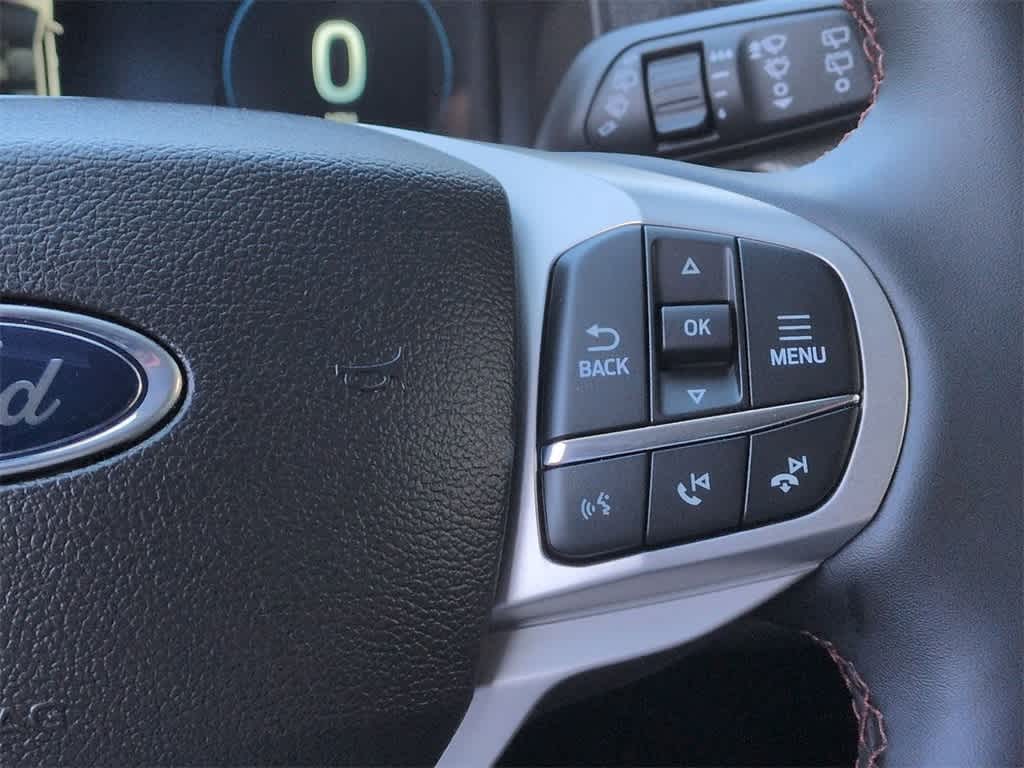 Thumbnail: 2025 Ford Explorer - 25