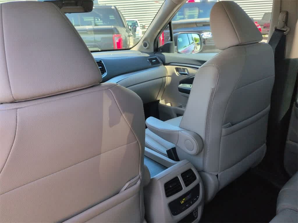 Thumbnail: 2022 Honda Pilot - 19