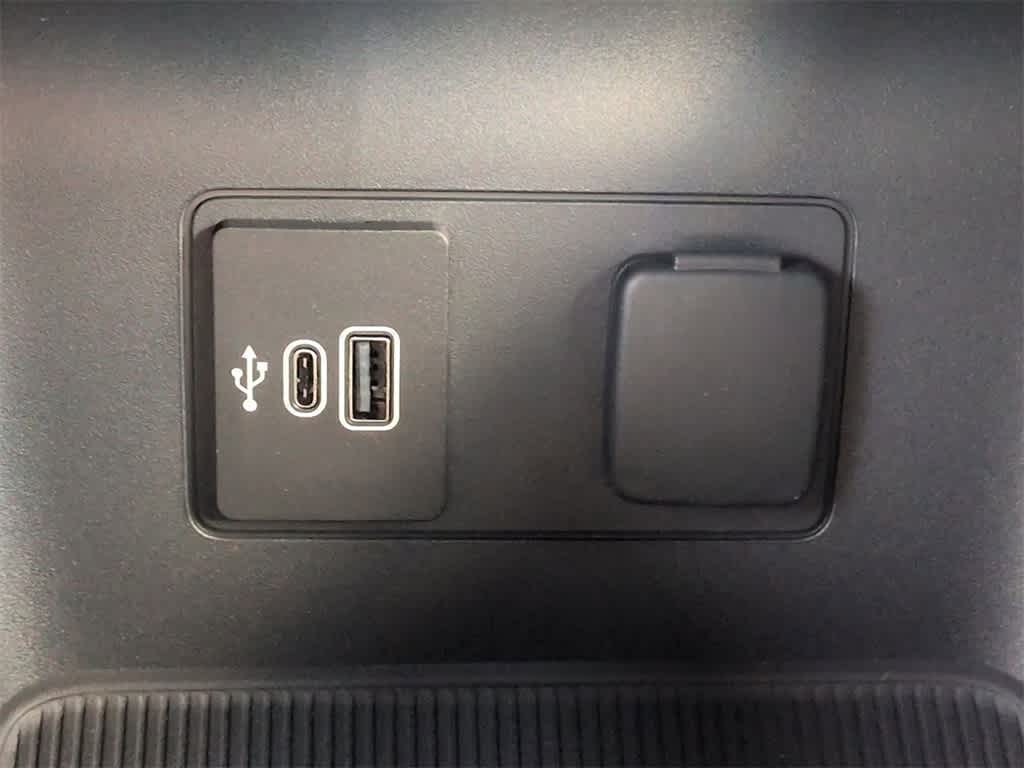 Thumbnail: 2026 Ford Explorer - 31