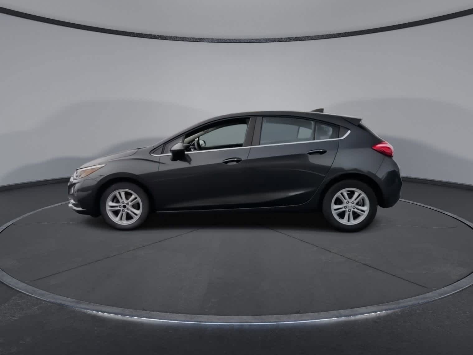 Thumbnail: 2018 Chevrolet Cruze - 5