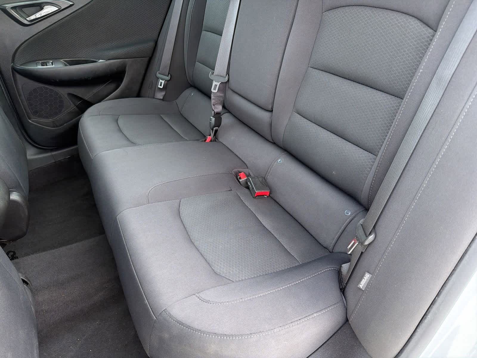 Thumbnail: 2017 Chevrolet Malibu - 20