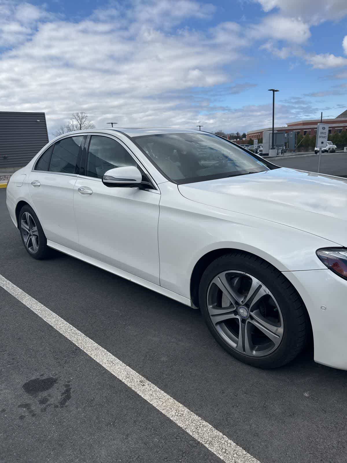 Thumbnail: 2017 Mercedes-Benz E-Class - 6