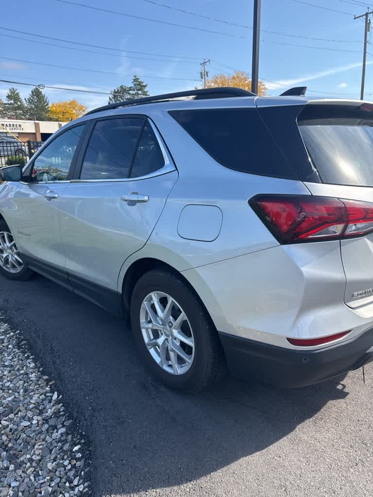Thumbnail: 2022 Chevrolet Equinox - 5