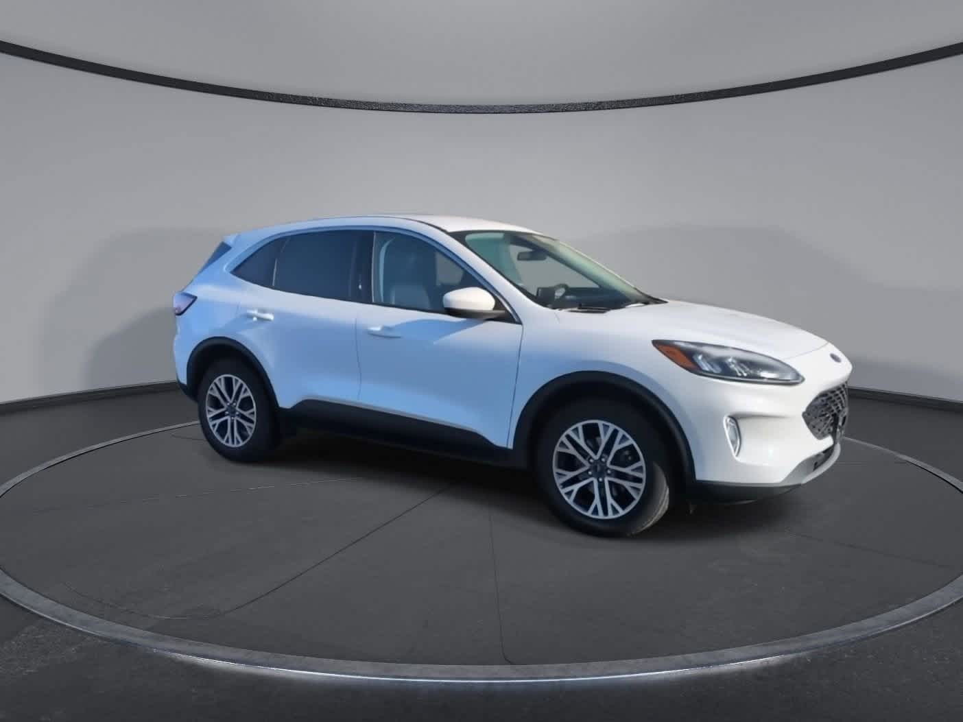 Thumbnail: 2022 Ford Escape - 2