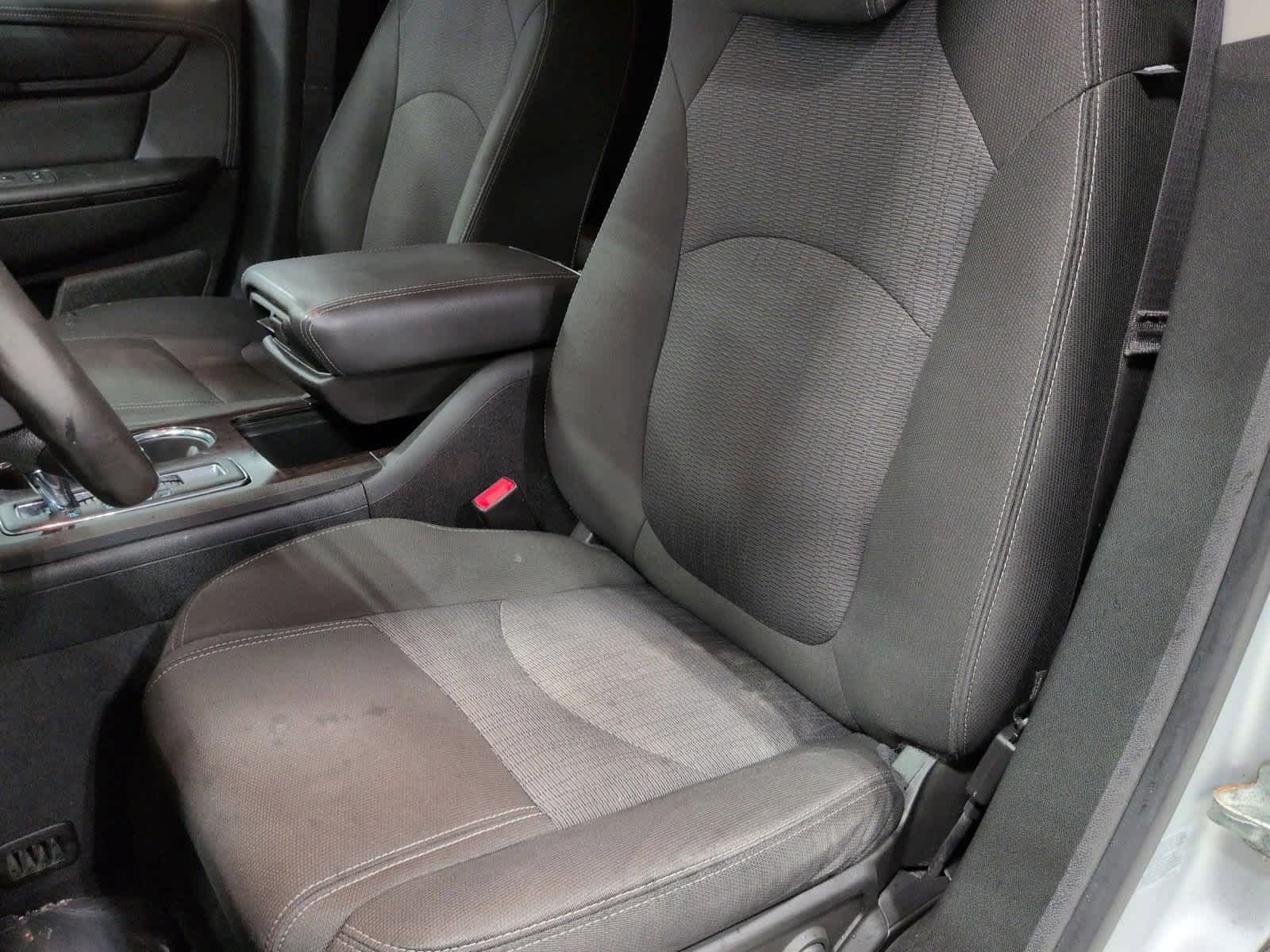 Thumbnail: 2017 Chevrolet Traverse - 9