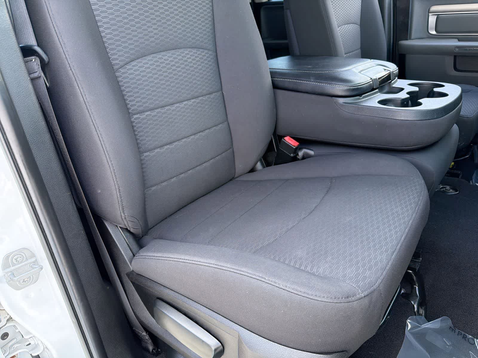 Thumbnail: 2019 RAM 1500 Classic - 23