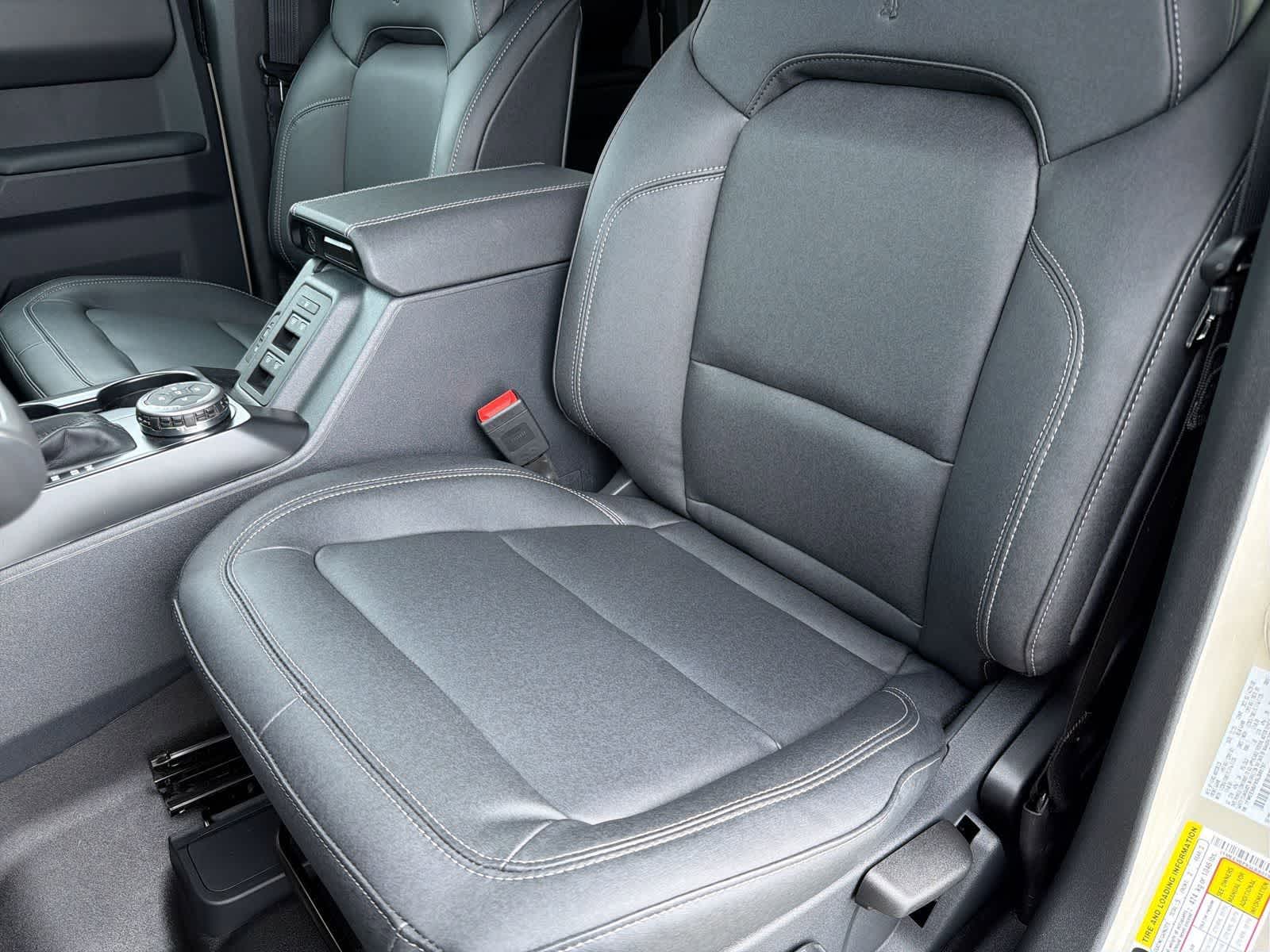 Thumbnail: 2025 Ford Bronco - 17