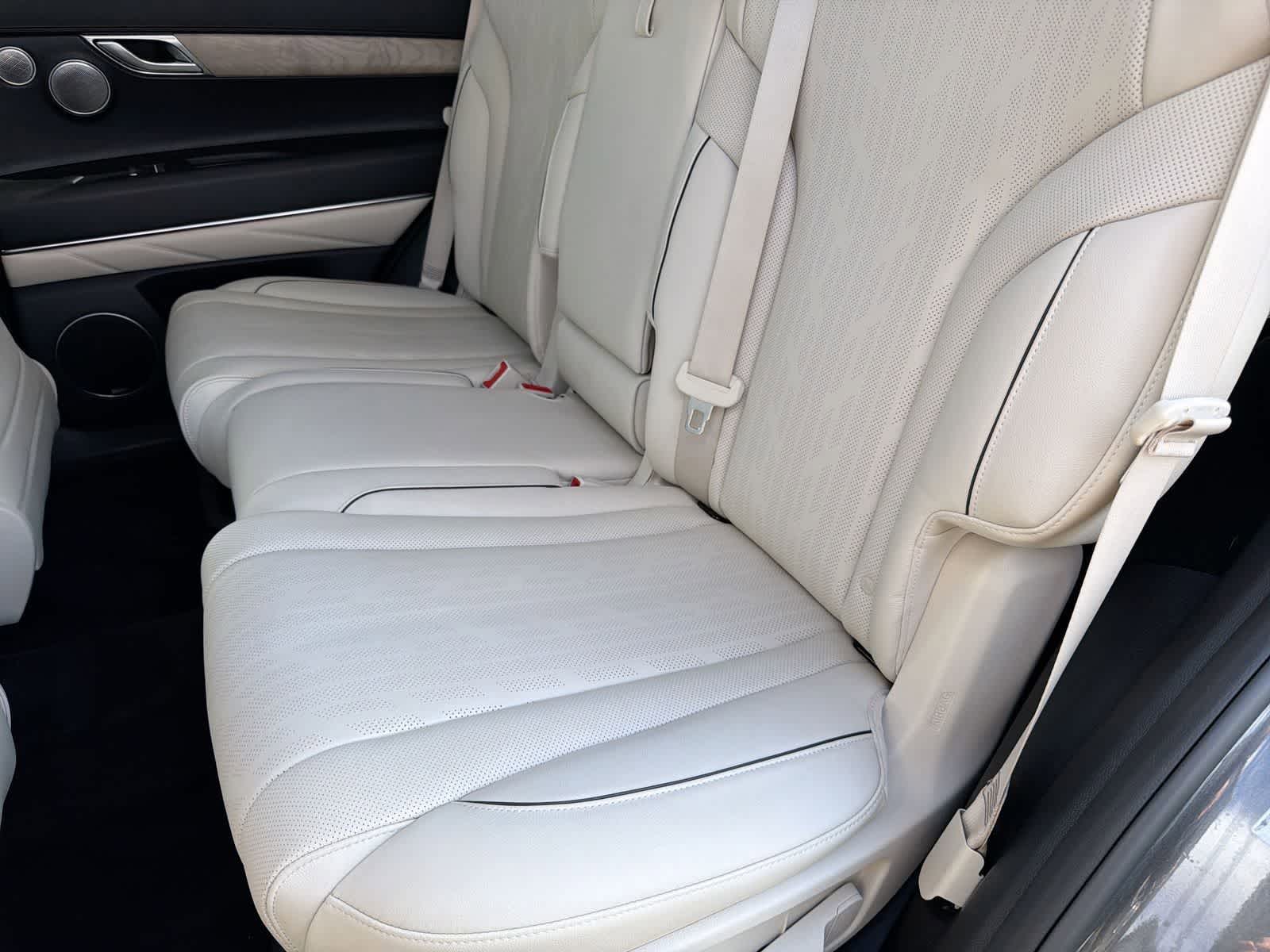 Thumbnail: 2021 Genesis GV80 - 21