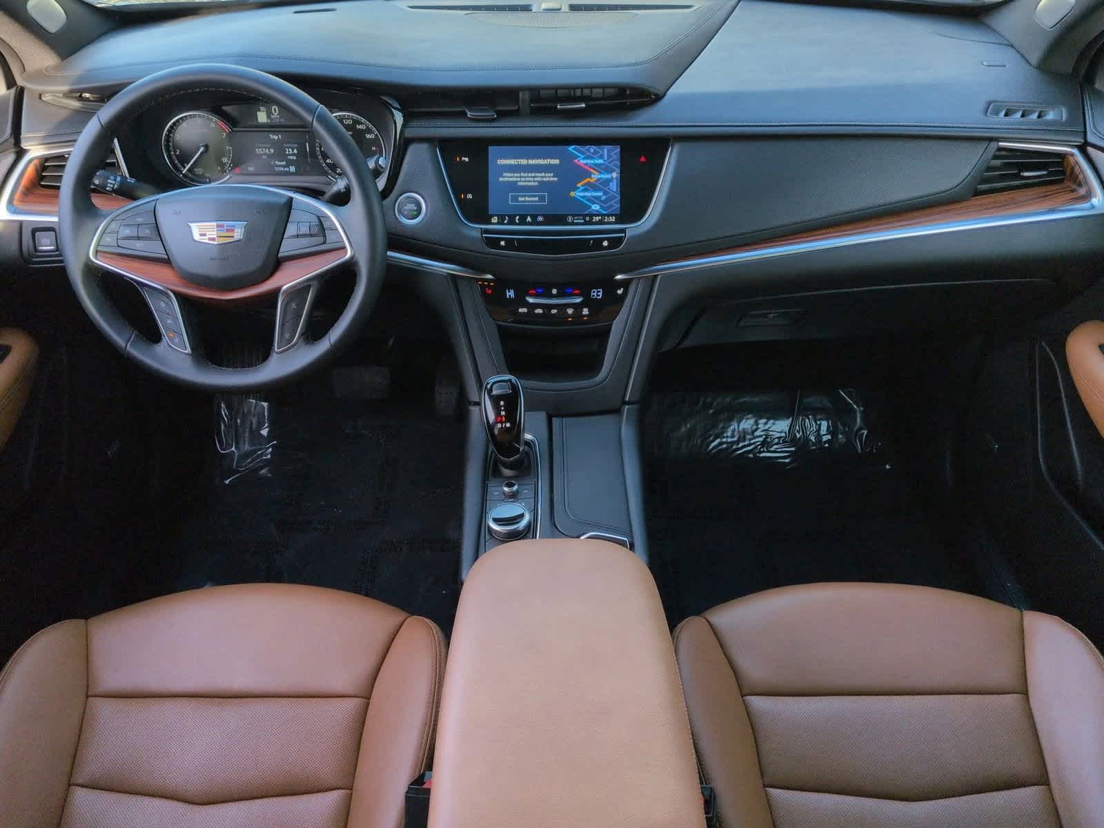 Thumbnail: 2025 Cadillac XT5 - 16