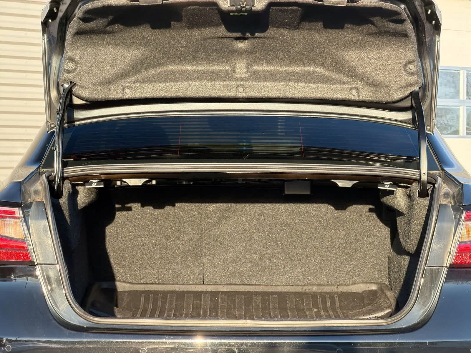 Thumbnail: 2022 Subaru Legacy - 36