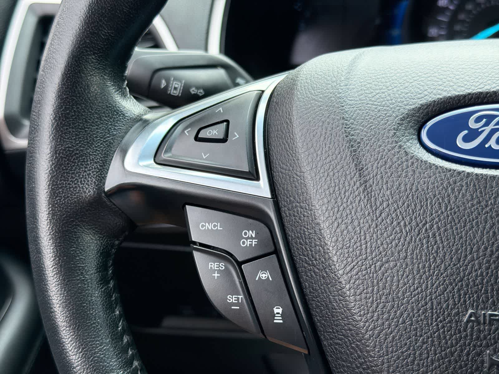 Thumbnail: 2020 Ford Edge - 23