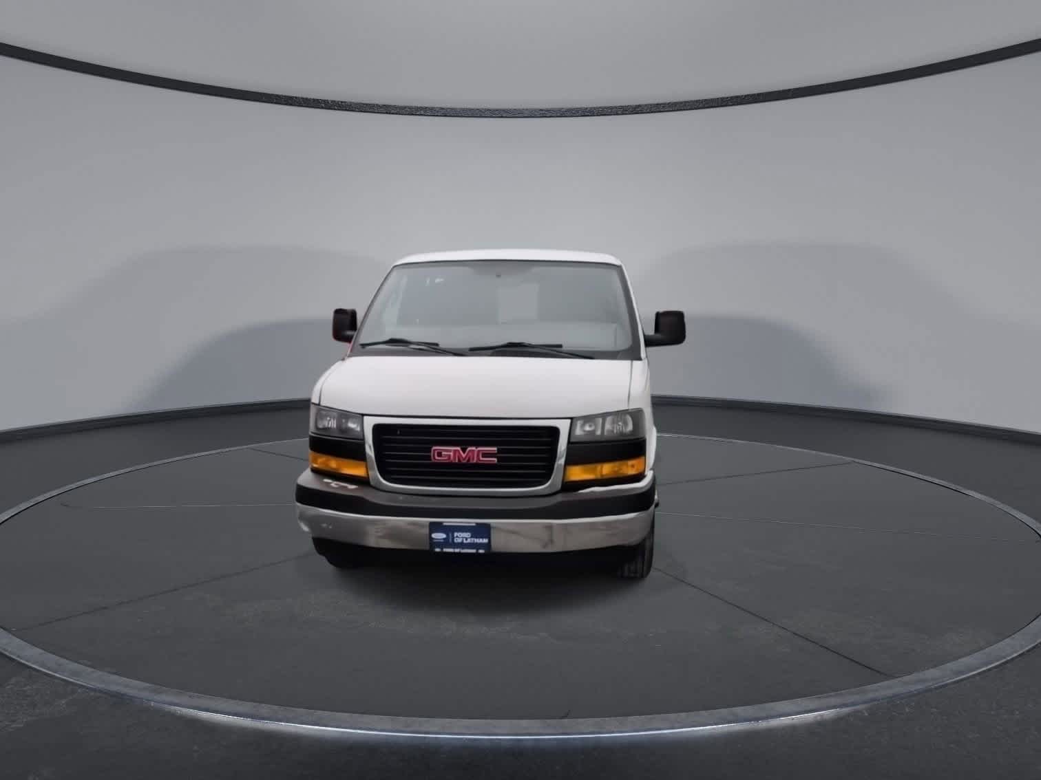 Thumbnail: 2018 GMC Savana - 3
