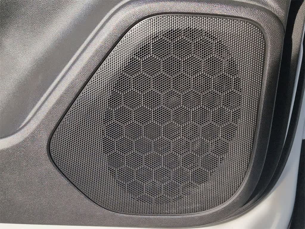 Thumbnail: 2022 Chevrolet Blazer - 30