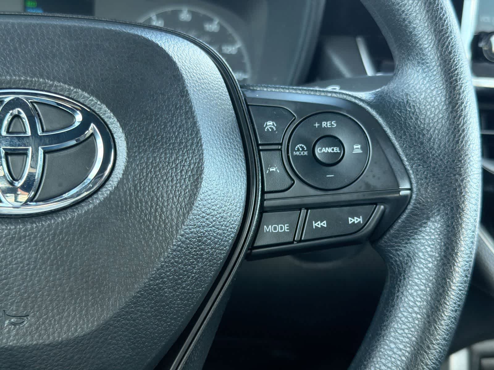 Thumbnail: 2024 Toyota Corolla Cross - 25