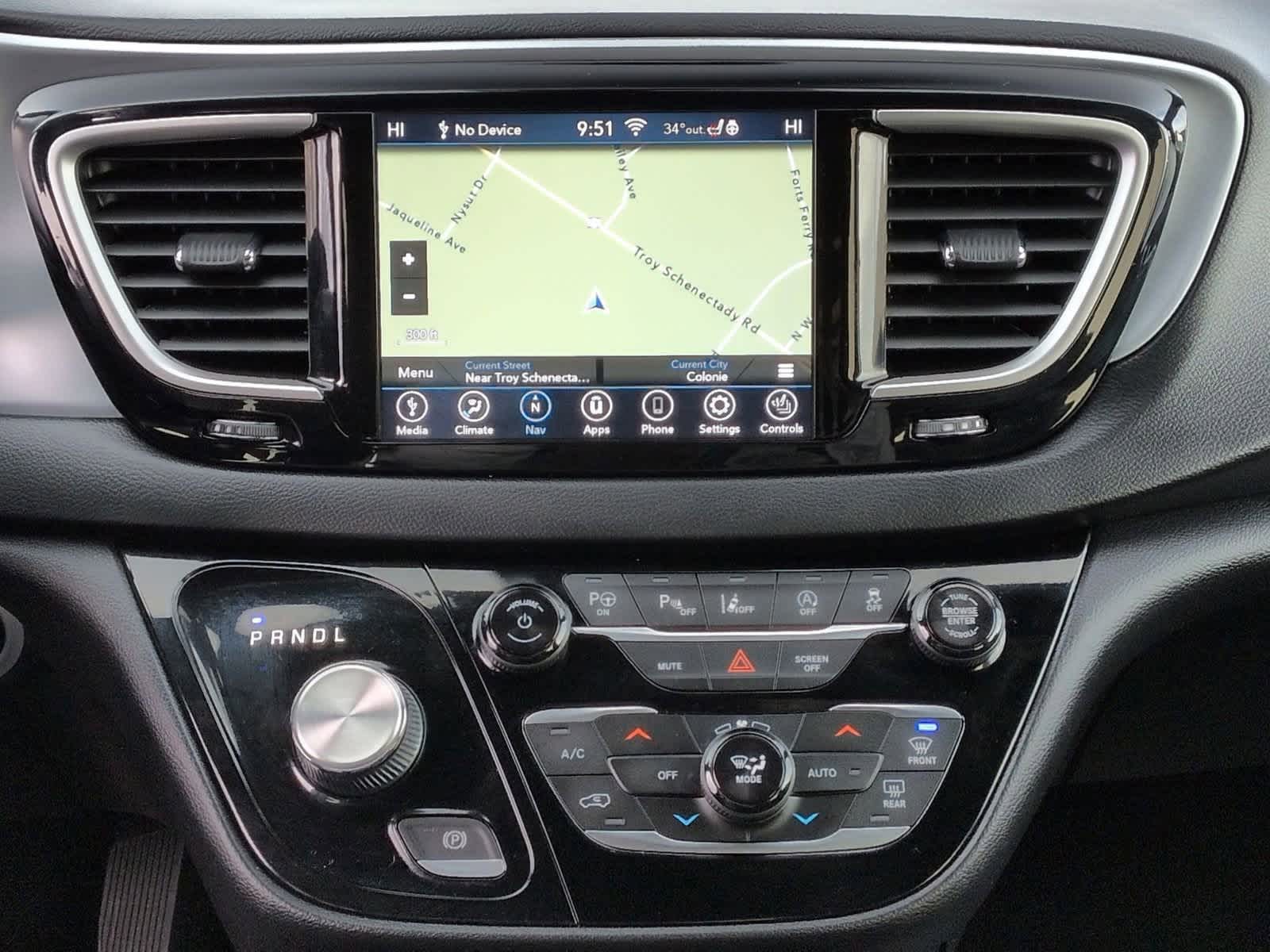 Thumbnail: 2020 Chrysler Pacifica - 28