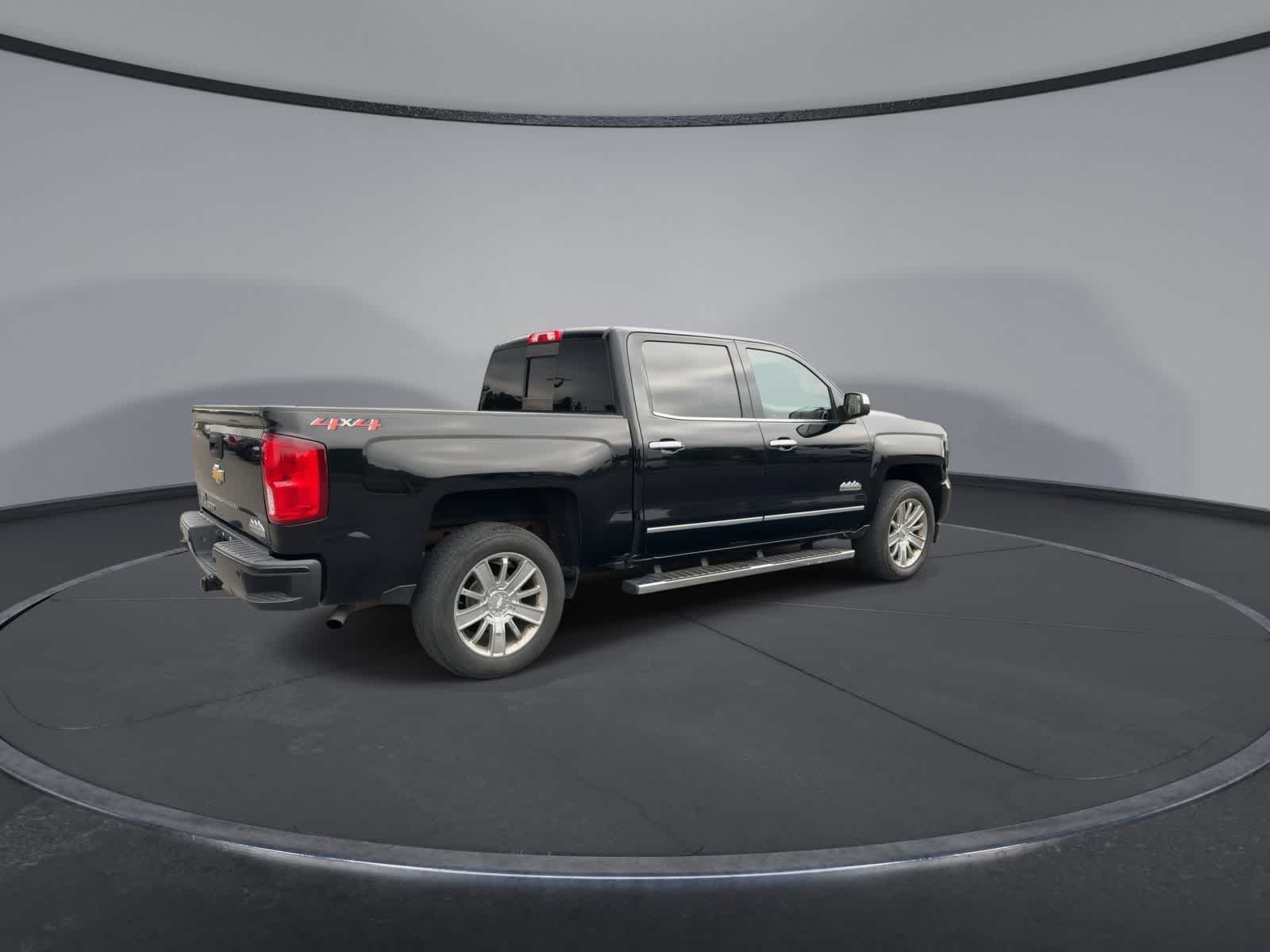 Thumbnail: 2018 Chevrolet Silverado 1500 - 8