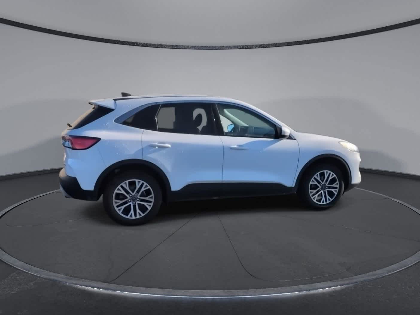 Thumbnail: 2022 Ford Escape - 9