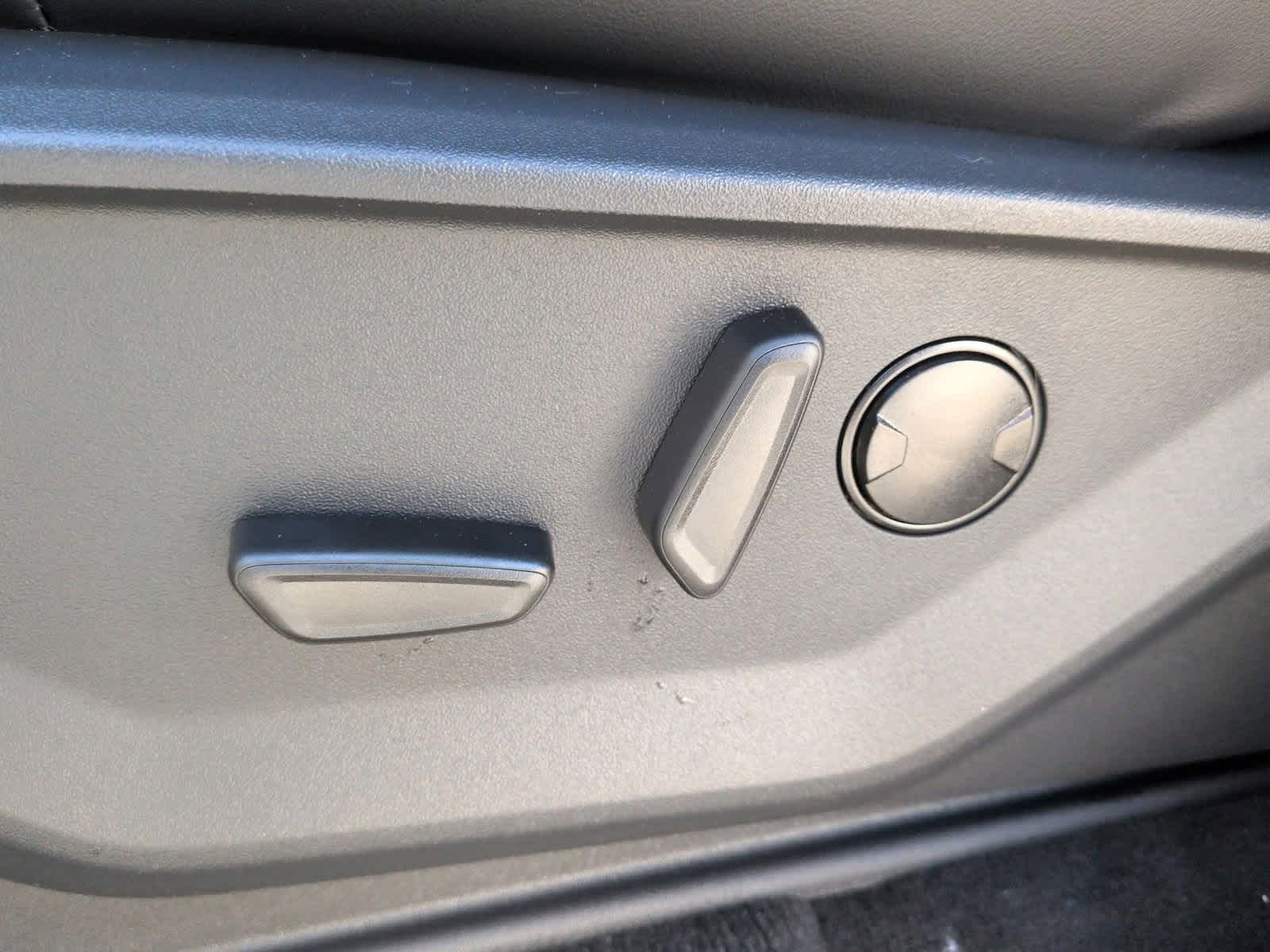 Thumbnail: 2025 Ford Expedition - 18