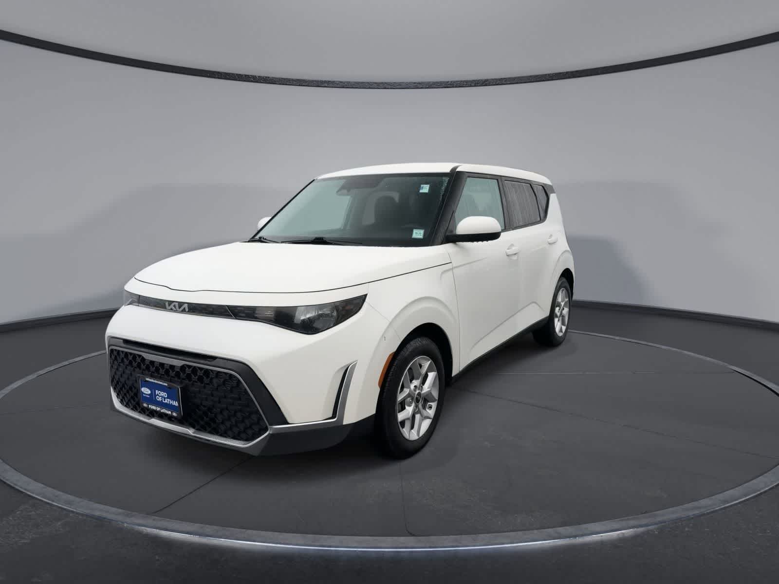 Thumbnail: 2023 Kia Soul - 4