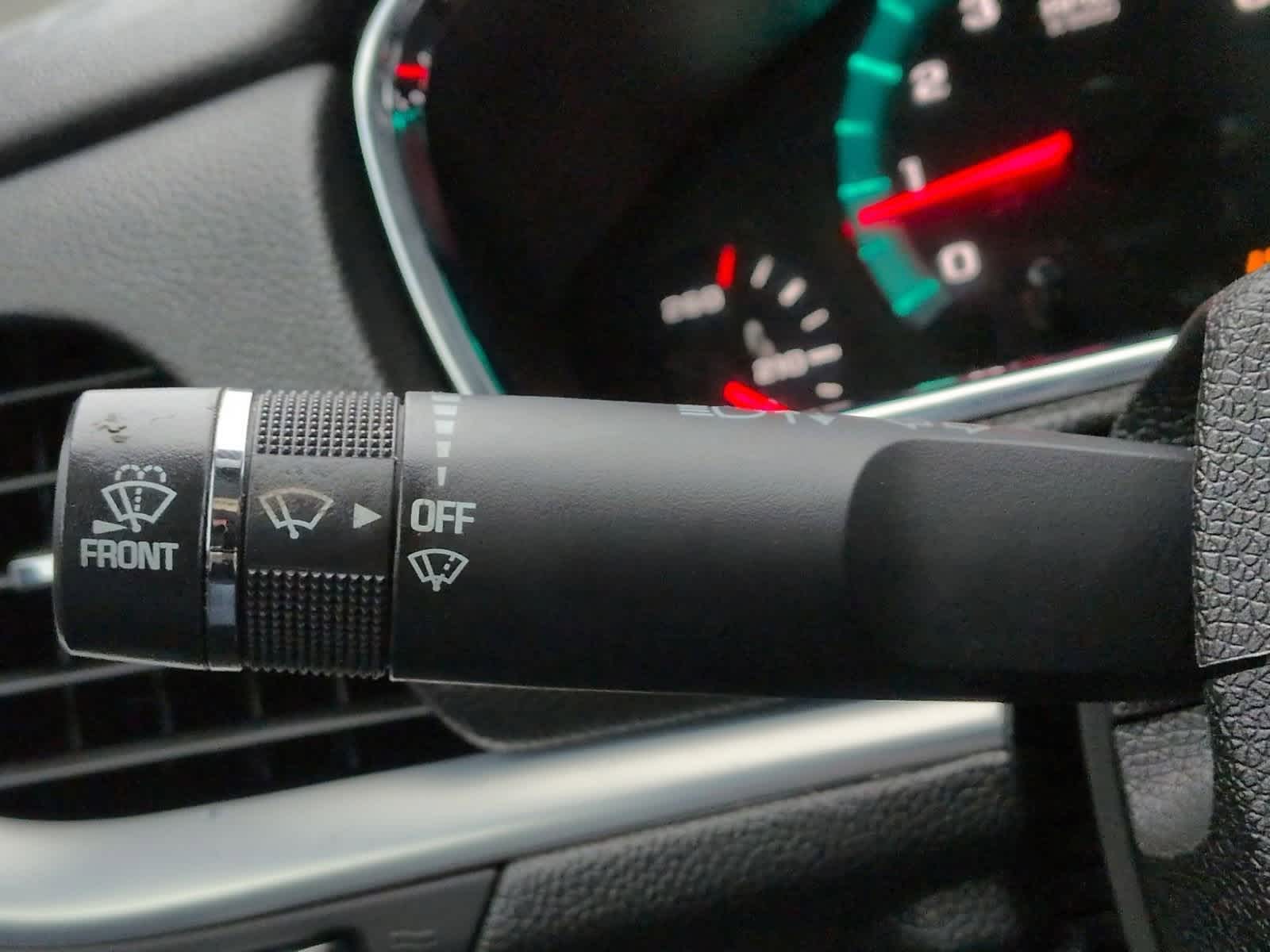 Thumbnail: 2017 Chevrolet Traverse - 18