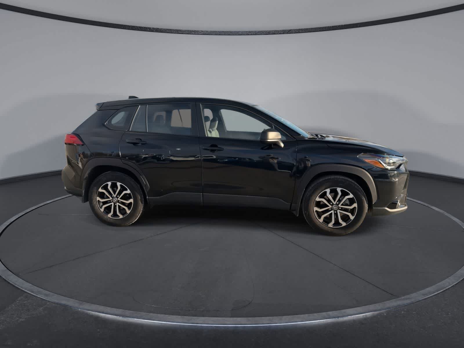 Thumbnail: 2024 Toyota Corolla Cross - 9