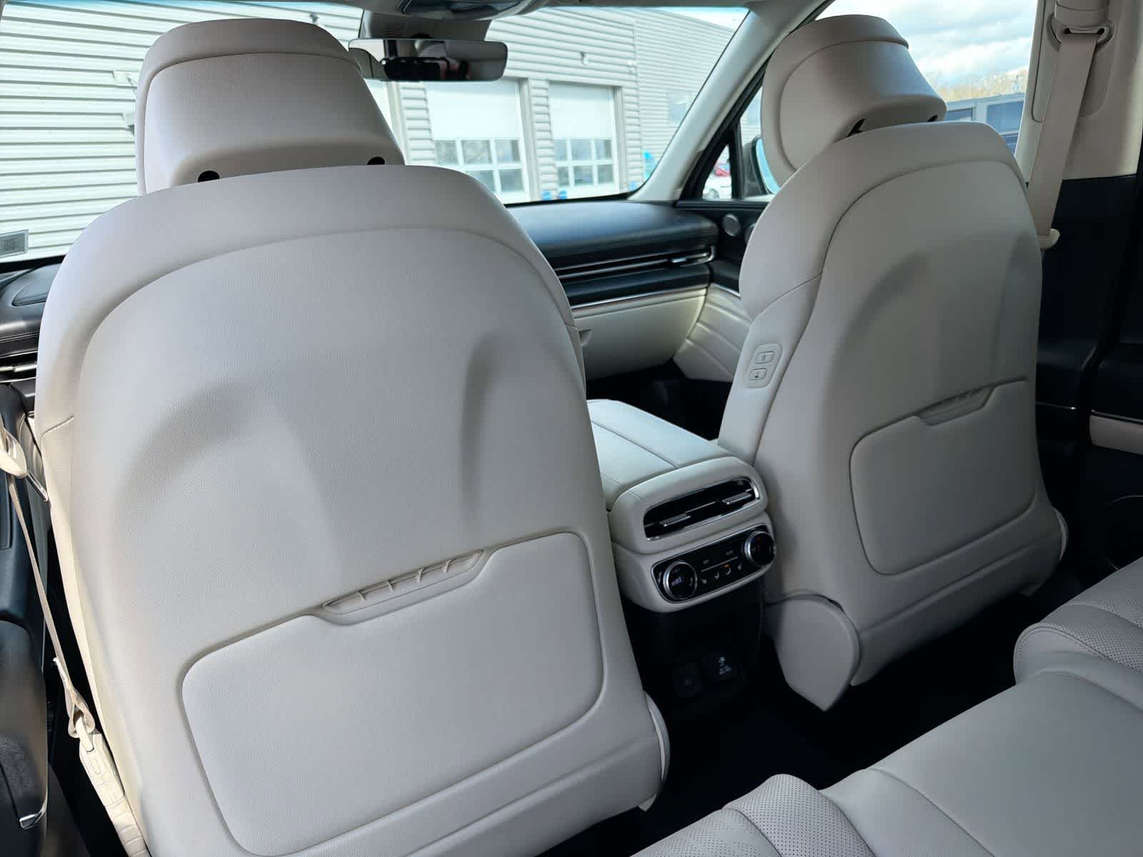 Thumbnail: 2021 Genesis GV80 - 19