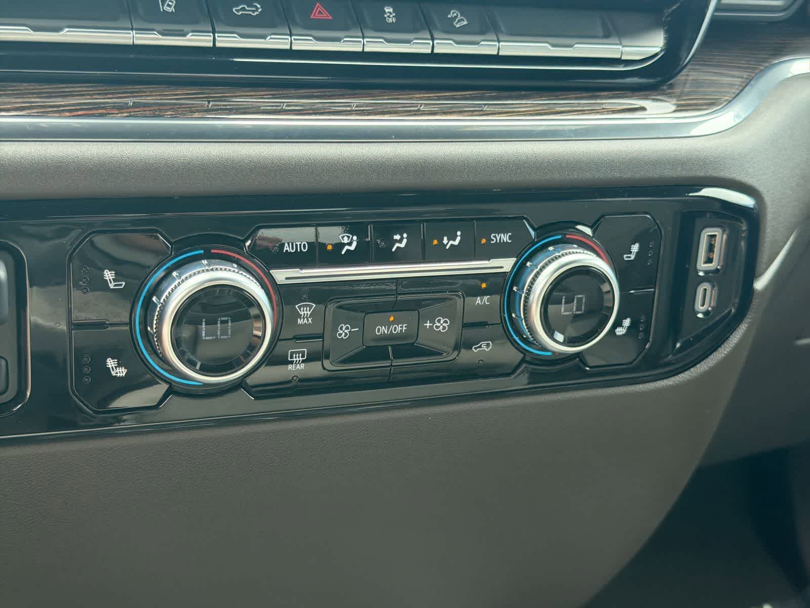Thumbnail: 2024 GMC Sierra 2500 - 31