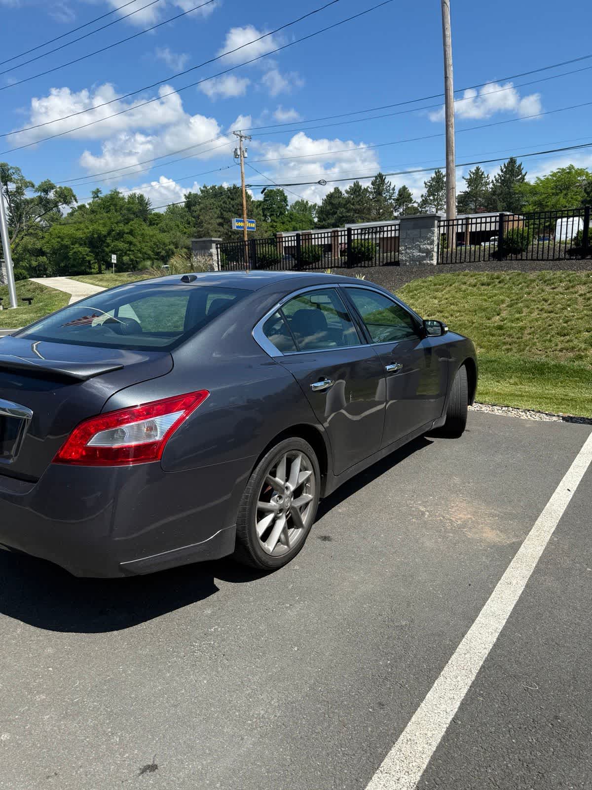 Thumbnail: 2011 Nissan Maxima - 4