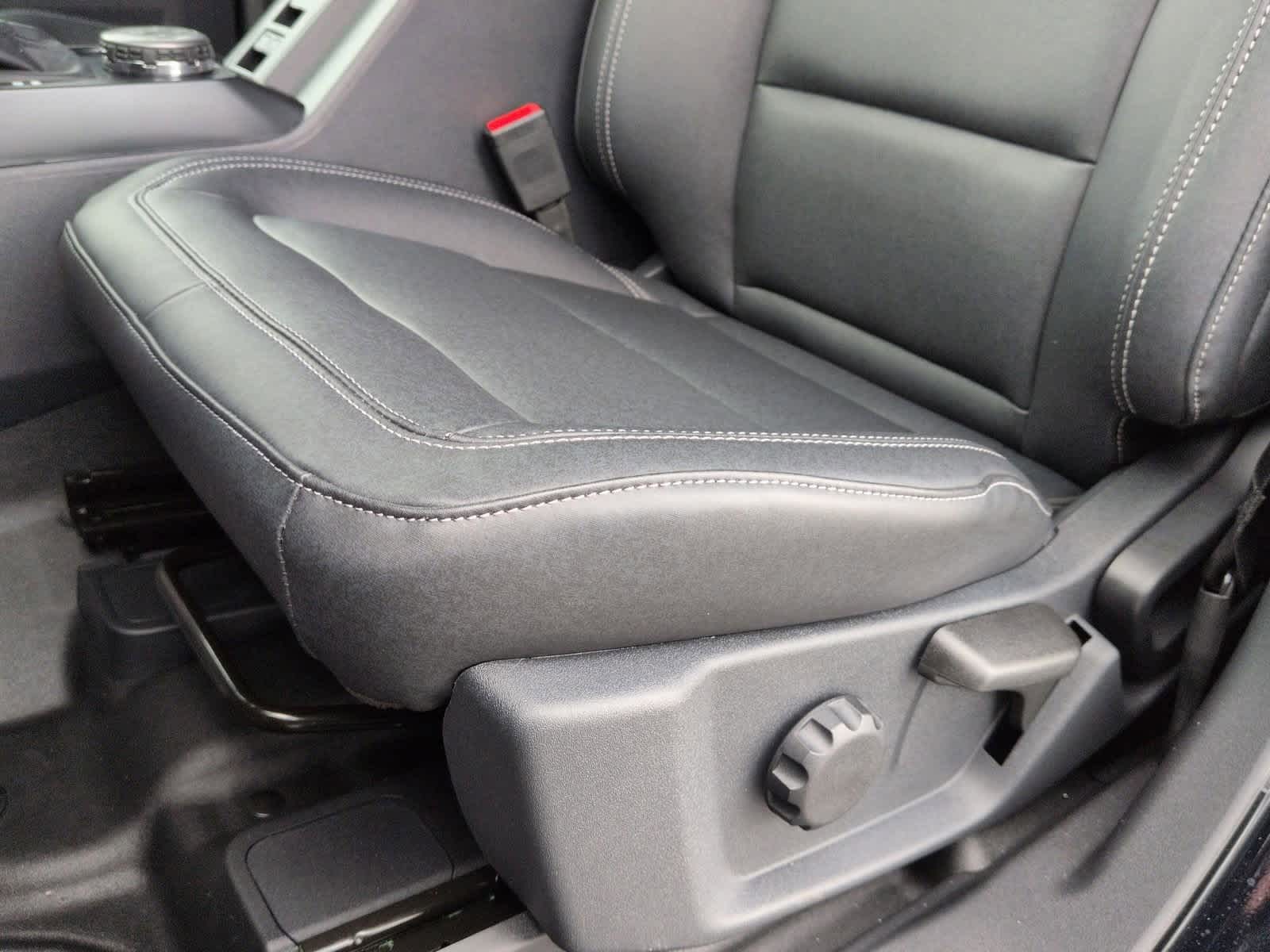 Thumbnail: 2025 Ford Bronco - 18