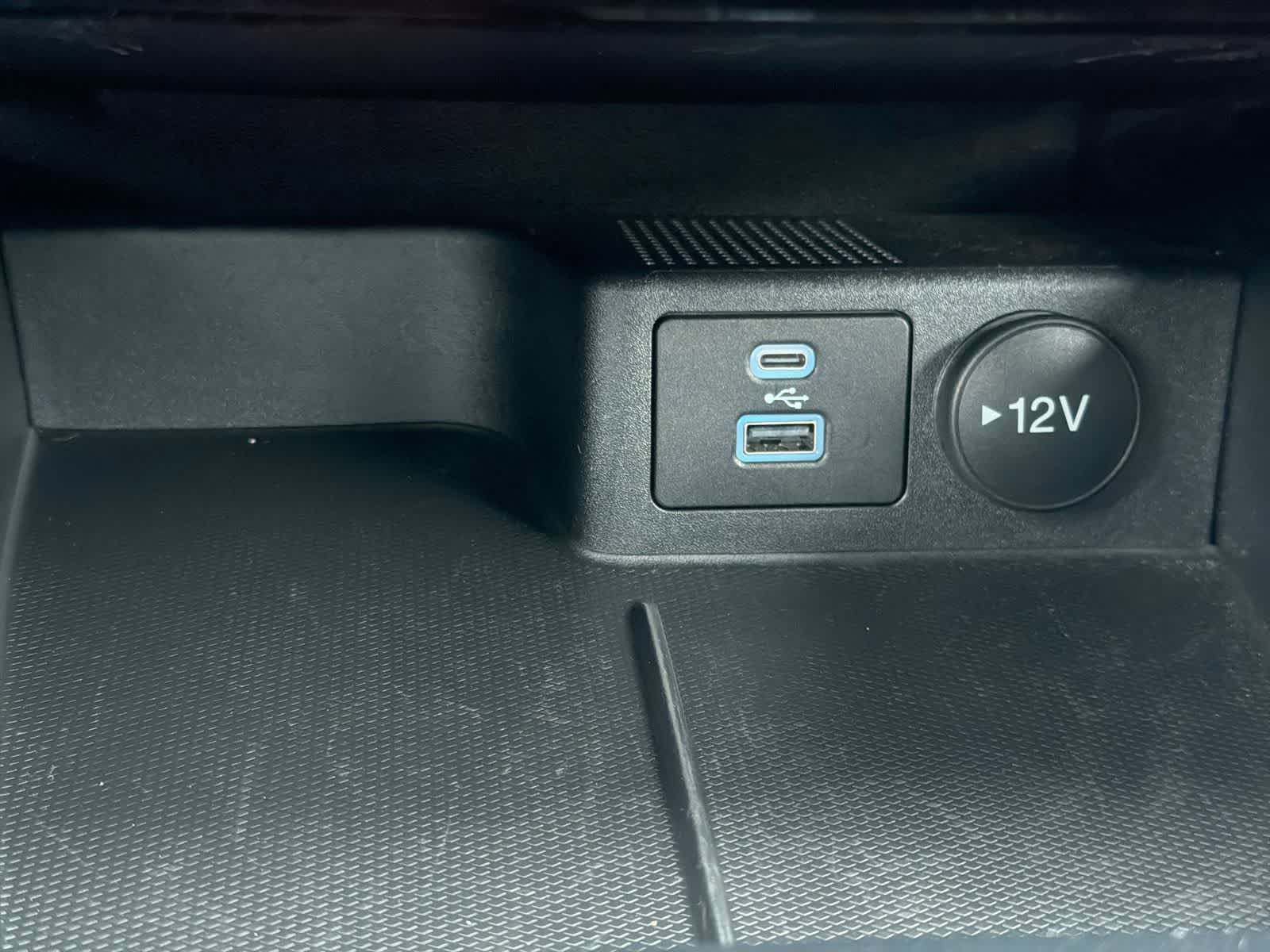 Thumbnail: 2022 Ford Escape - 34